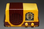 Addison 2 ’Waterfall’ Radio in Light Yellow Catalin + Maroon Bakelite